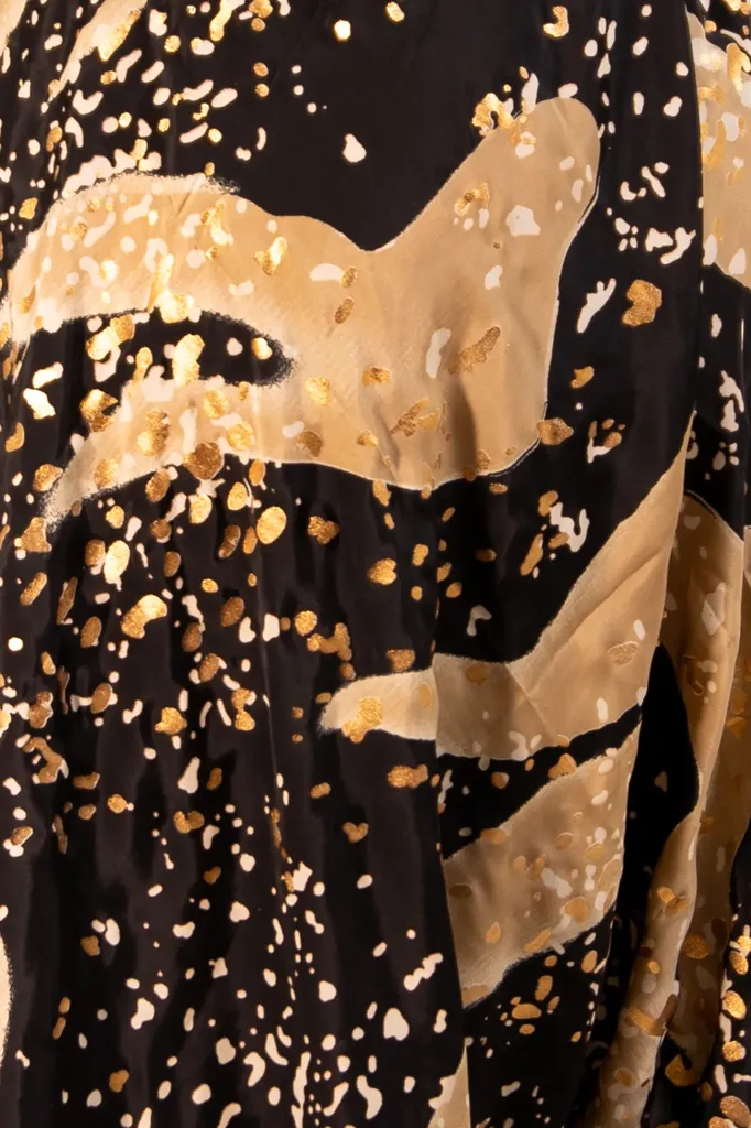 Negro Dorado Beige.webp