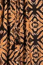 vestido-kimono-negro-detalle.webp