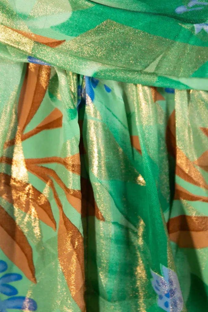 enterizo-corto-verde-detalle.webp