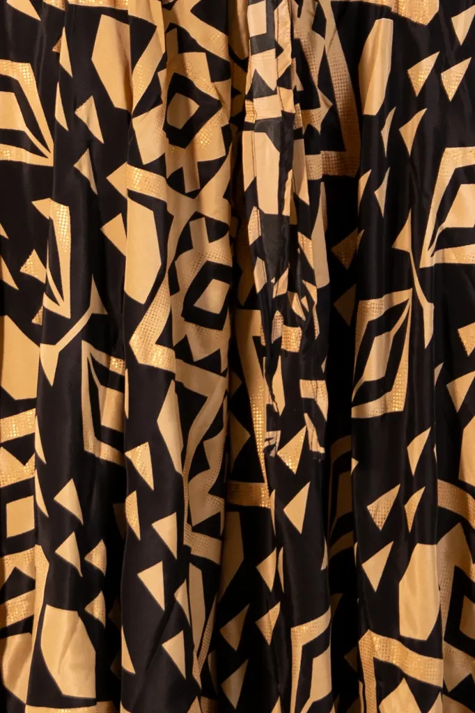 set-olas-negro-beige-detalle.webp
