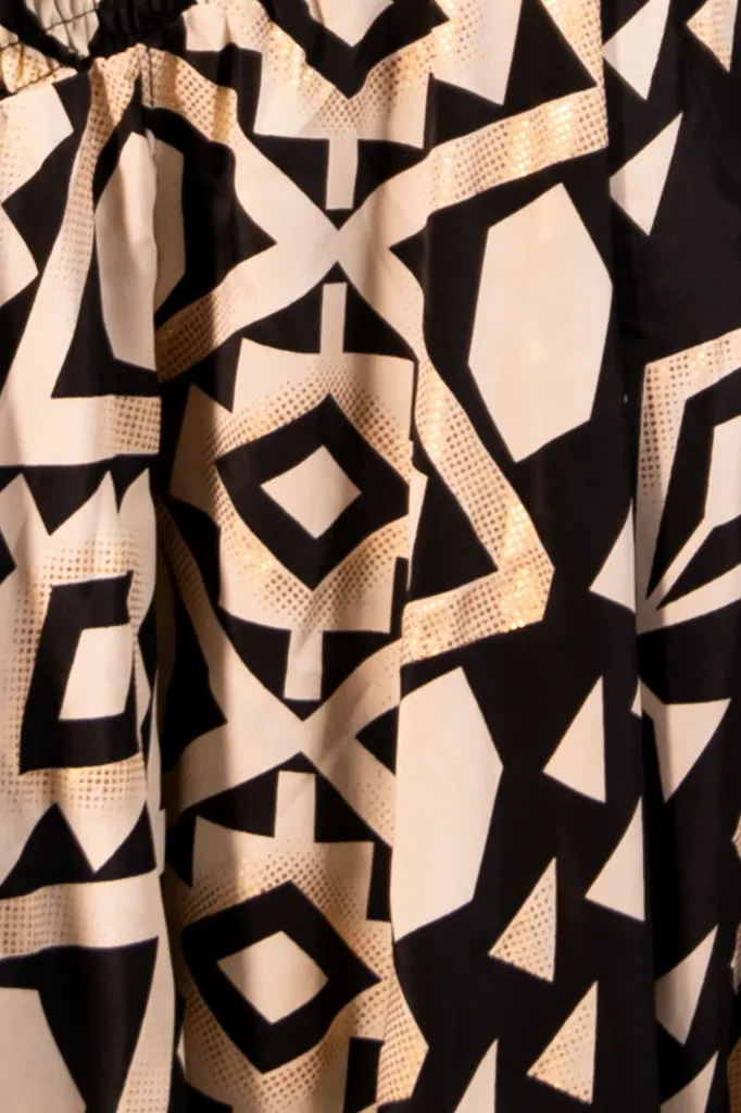 set-olas-negro-blanco-detalle.webp