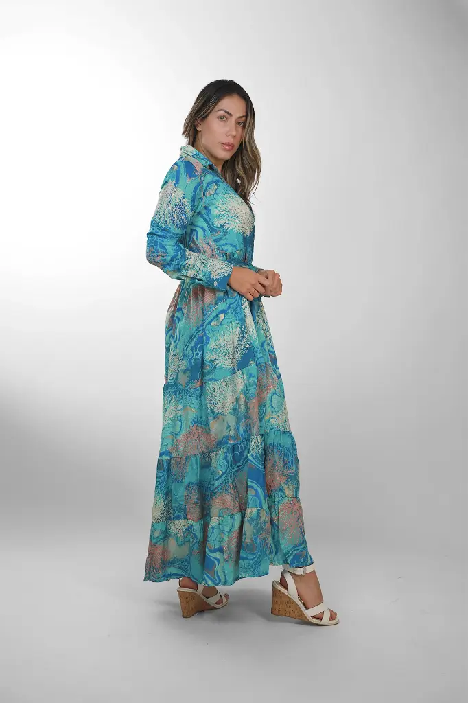 Vestido Largo de Seda con Estilo Tropical Azul b.webp