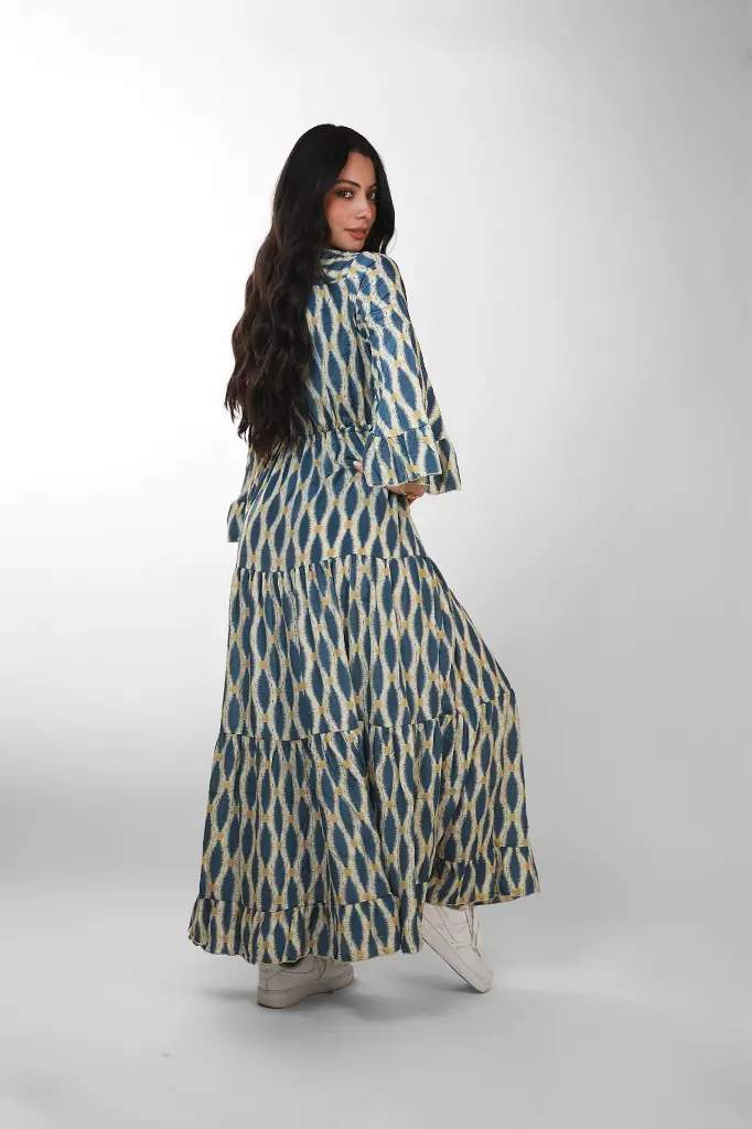 vestido-maxi-seda-estampado-ikat-azul-mostaza-manga-acampanada c.webp