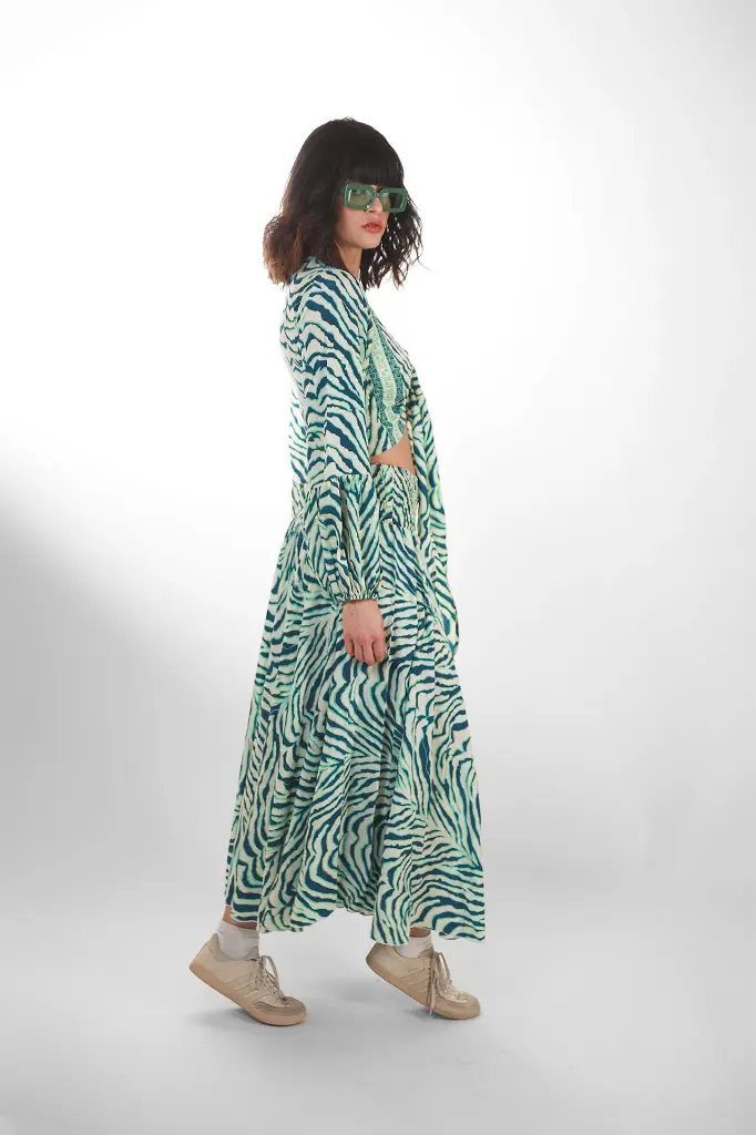 37 imgi_72_104B.webp