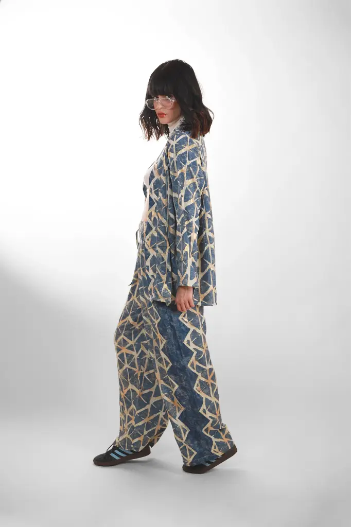 51 imgi_117_90B.webp