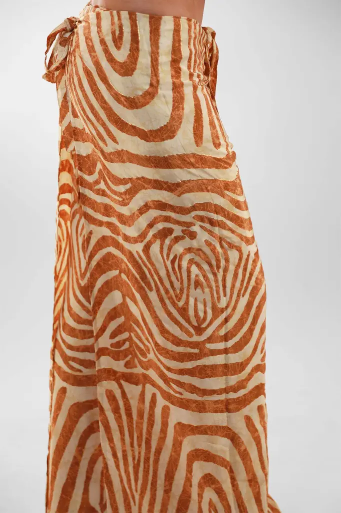 107 imgi_23_135D.webp