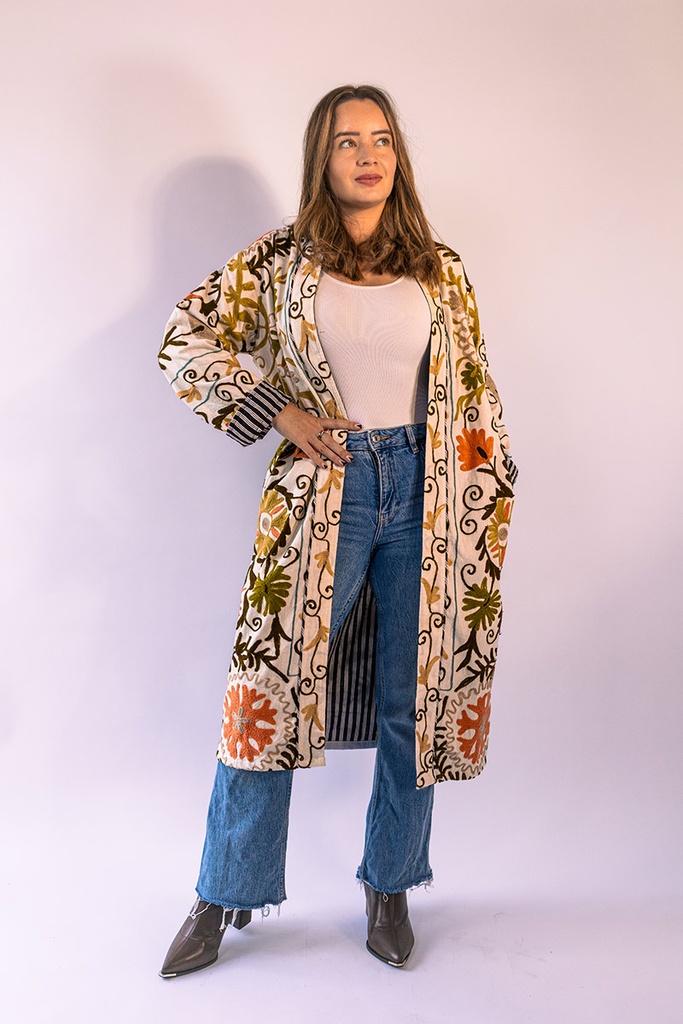 Chaqueta Larga Bordada