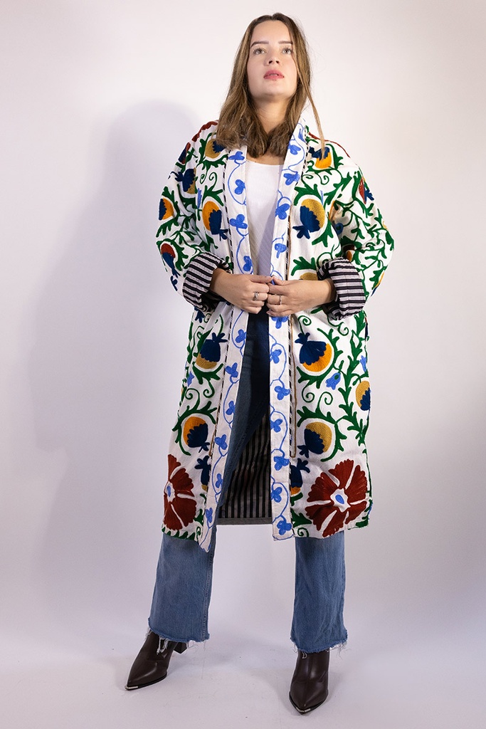 Chaqueta Larga Bordada