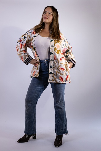 [CH05-4] Chaqueta Corta Bordada