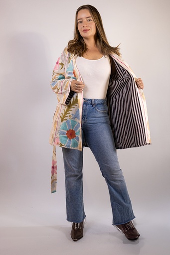 [CH07-1] Chaqueta Corta Bordada