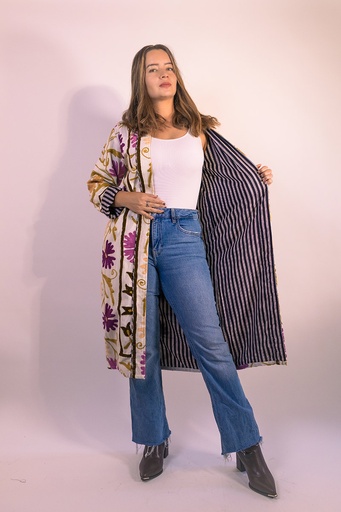 [CH06-4] Chaqueta Larga Bordada